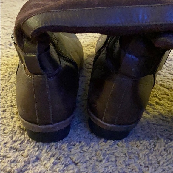 Clarks Calf High Side Zip Boots - Picture 4 of 6